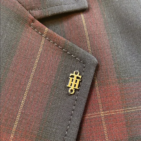 Tommy Hilfiger Women's Navy and Burgundy Plaid Blazer - Picture 2 of 6